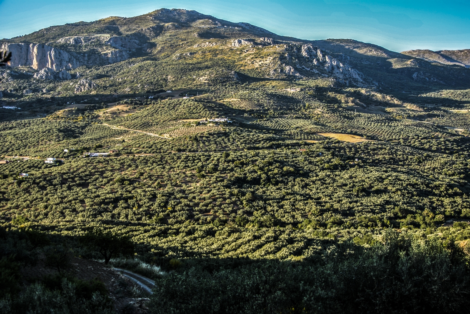 Pico de Vilo Valle Rio Sabar